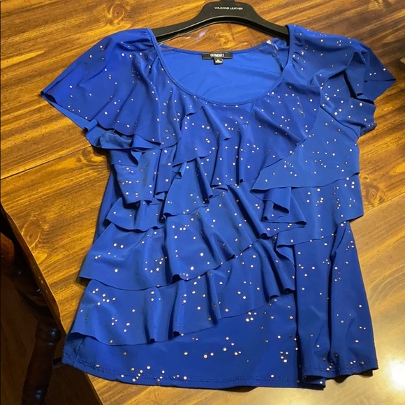 Too small - Picture 2 of 2